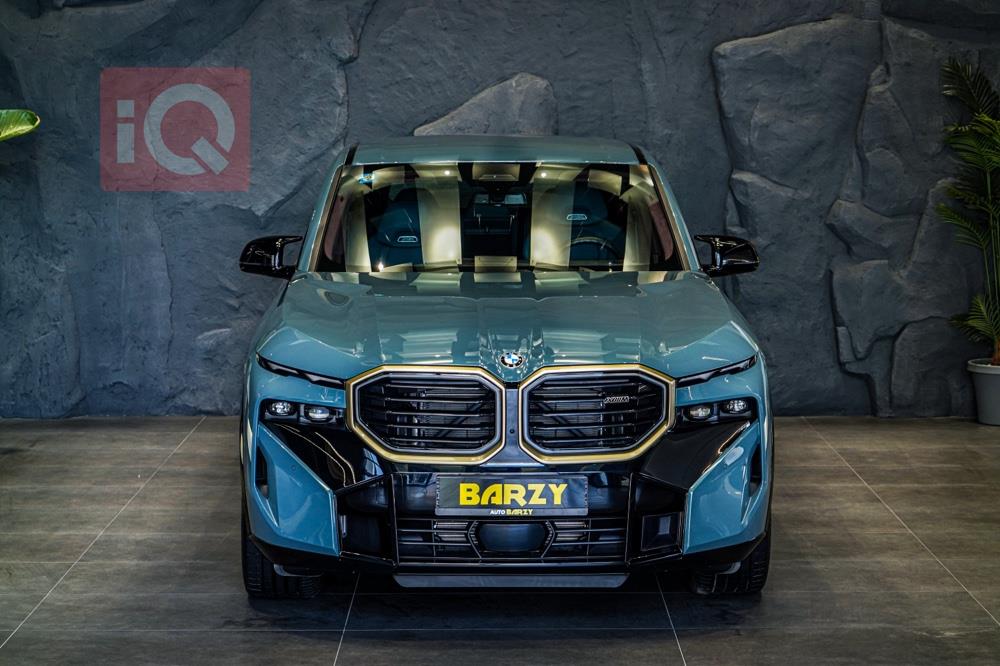BMW XM